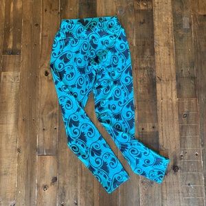 EUC Liquido Workout Pants Size Medium